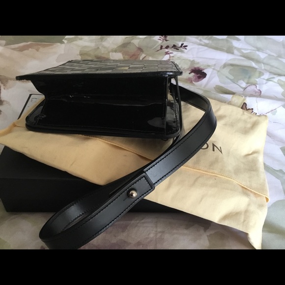 SOLD 💯Authentic Louis Vuitton Patent Leather  Bag - Picture 3 of 7